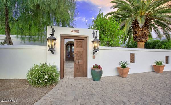 Paradise Valley, AZ 85253,9015 N 60TH Street N