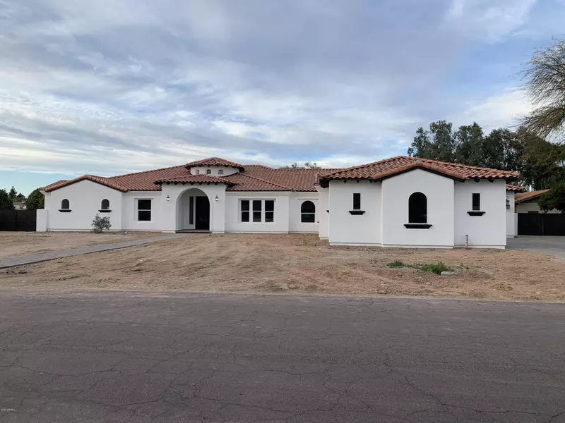 7202 W BLUEFIELD Avenue, Glendale, AZ 85308