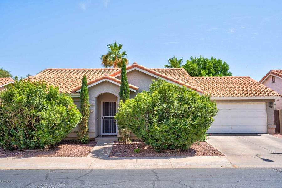 3841 W DUBLIN Street, Chandler, AZ 85226