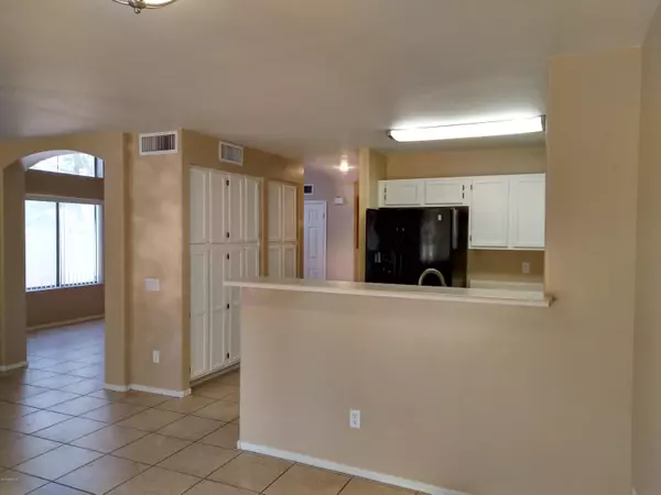 Gilbert, AZ 85233,250 W JUNIPER Avenue W #71