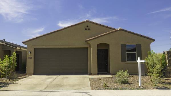 9827 W GETTY Drive, Tolleson, AZ 85353