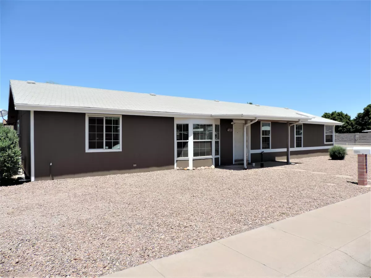 Chandler, AZ 85225,692 W MANOR Street