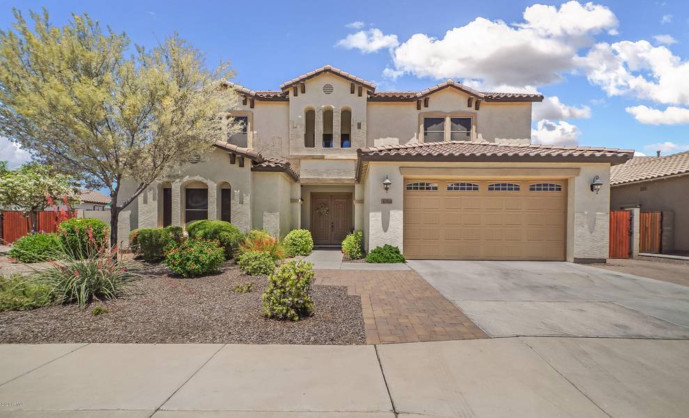 3060 E WARBLER Road, Gilbert, AZ 85297