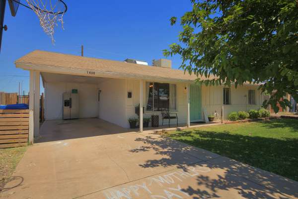 Mesa, AZ 85202,1438 W CRESCENT Avenue