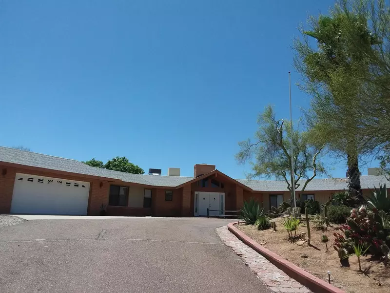 1 E QUAIL RIDGE Road E, Wickenburg, AZ 85390