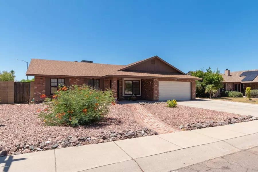 4705 W EVANS Drive, Glendale, AZ 85306