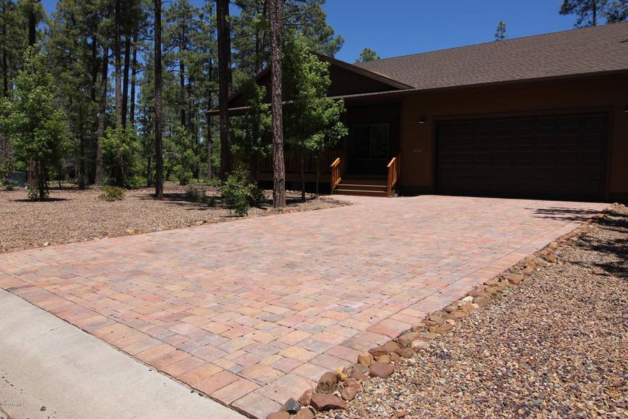 4684 MOUNTAIN GATE Circle, Lakeside, AZ 85929