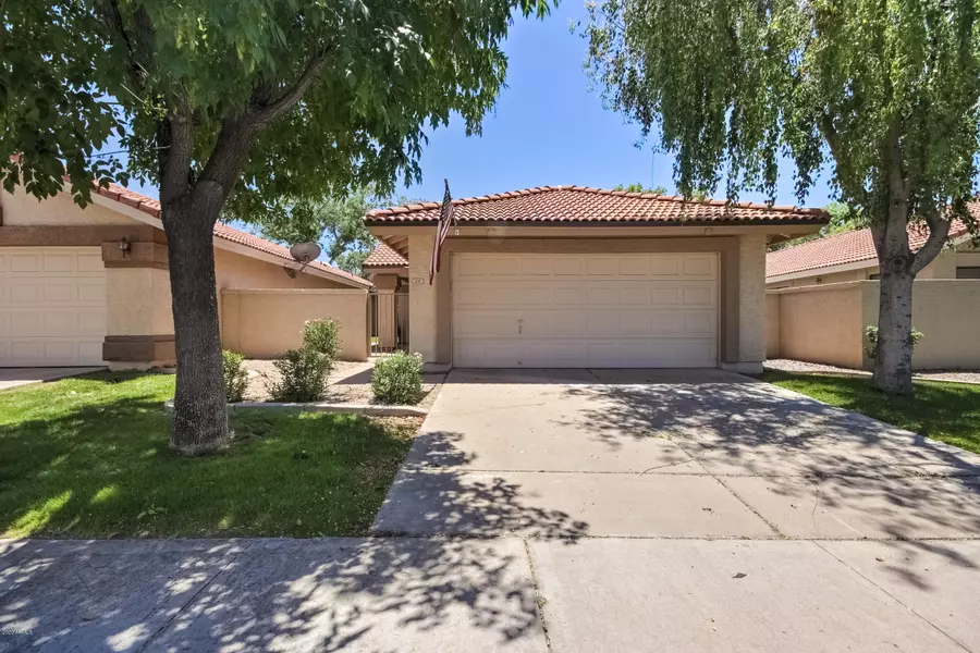 1001 W SUNWARD Drive, Gilbert, AZ 85233