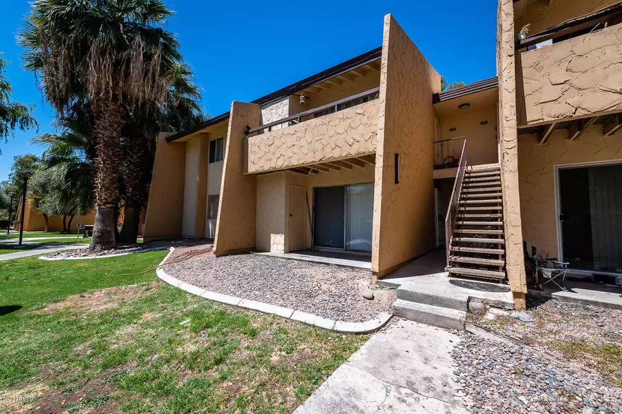 8055 E Thomas Road #H102, Scottsdale, AZ 85251