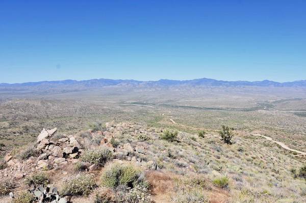 Wikieup, AZ 85360,80 Bogles Ranch Road #-