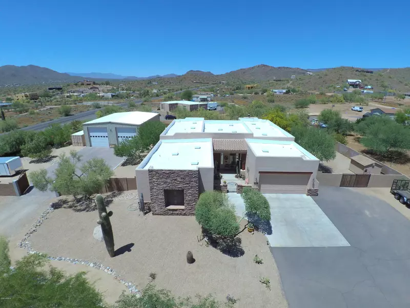 916 E Saddle Mountain Road, Phoenix, AZ 85086