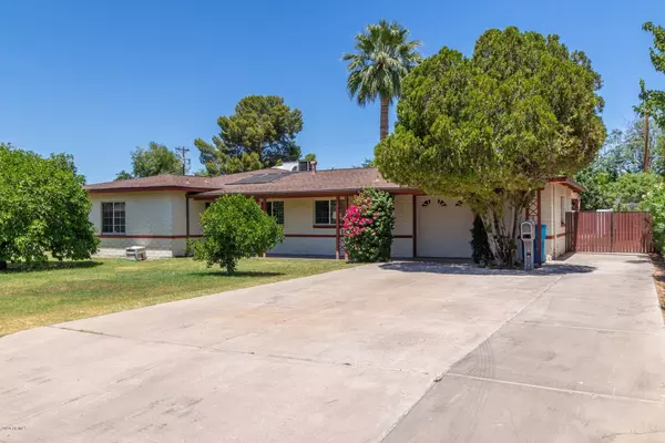 4242 E VERNON Avenue, Phoenix, AZ 85008