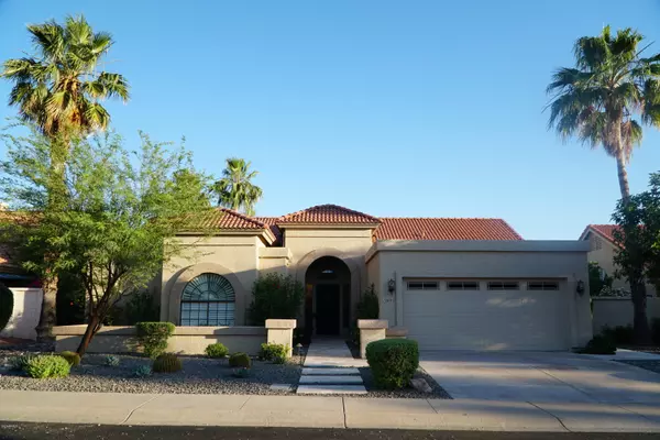 10095 E WOOD Drive, Scottsdale, AZ 85260