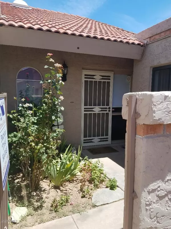 12631 N 40TH Place, Phoenix, AZ 85032