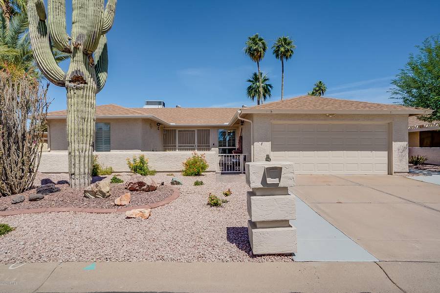 26006 S JARDIN Drive, Sun Lakes, AZ 85248