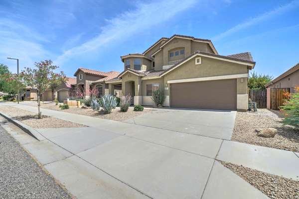 Phoenix, AZ 85085,2421 W RED RANGE Way