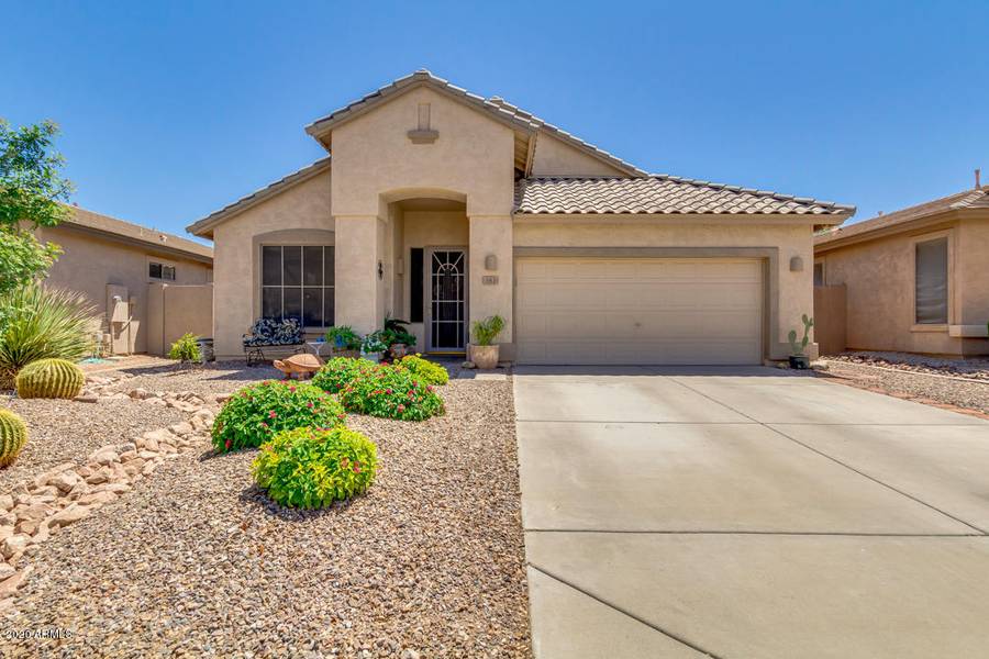 141 E CANARY Court, San Tan Valley, AZ 85143