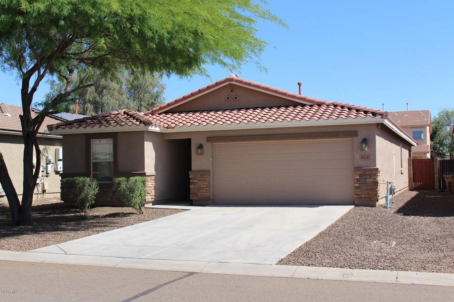 975 E Daniella Drive, San Tan Valley, AZ 85140