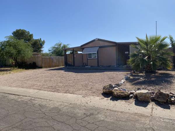 1465 S DESERT VIEW Place, Apache Junction, AZ 85120