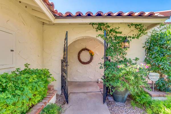 Paradise Valley, AZ 85253,7125 E ARLINGTON Road