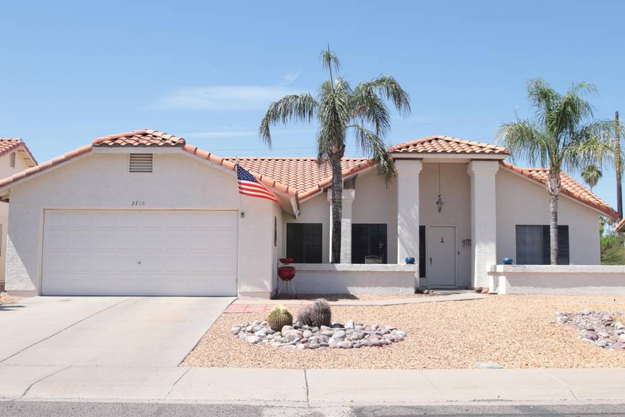 2716 LEISURE WORLD --, Mesa, AZ 85206