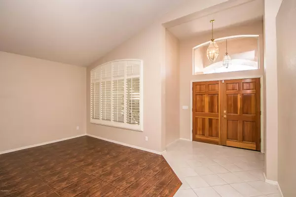 Phoenix, AZ 85048,16622 S 14th Place