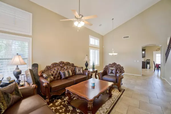 Tolleson, AZ 85353,2016 S 102ND Lane