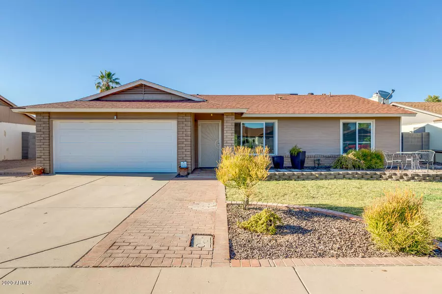 746 W ROSAL Place, Chandler, AZ 85225