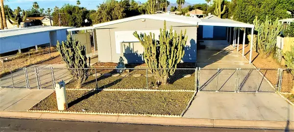 643 S 93RD Place, Mesa, AZ 85208