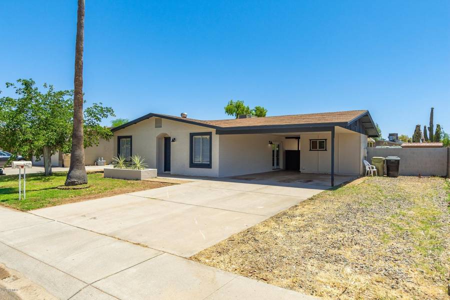 6955 W LUKE Avenue, Glendale, AZ 85303