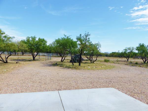 Hereford, AZ 85615,5936 E CALLE DE LA FRESA --