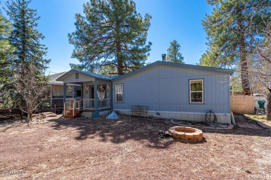 245 E CEDAR WOOD Drive, Munds Park, AZ 86017