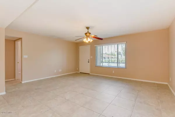 Tempe, AZ 85282,2137 E ELLIS Drive