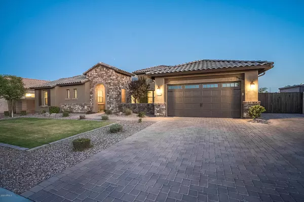 3261 E AZALEA Drive, Chandler, AZ 85286