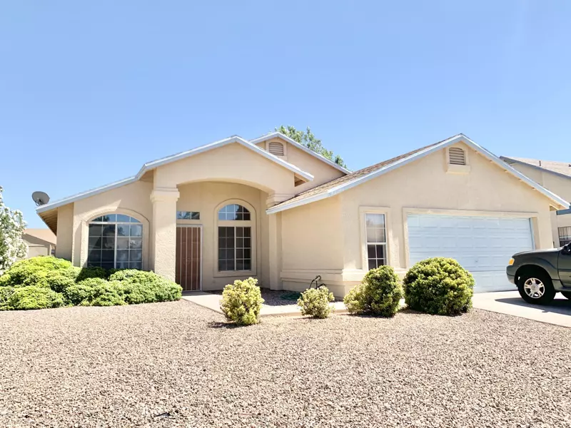 2744 GOLDEN EAGLE Drive, Sierra Vista, AZ 85650