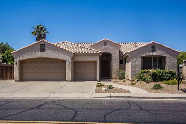 Chandler, AZ 85286,1766 W HAWK Way #-