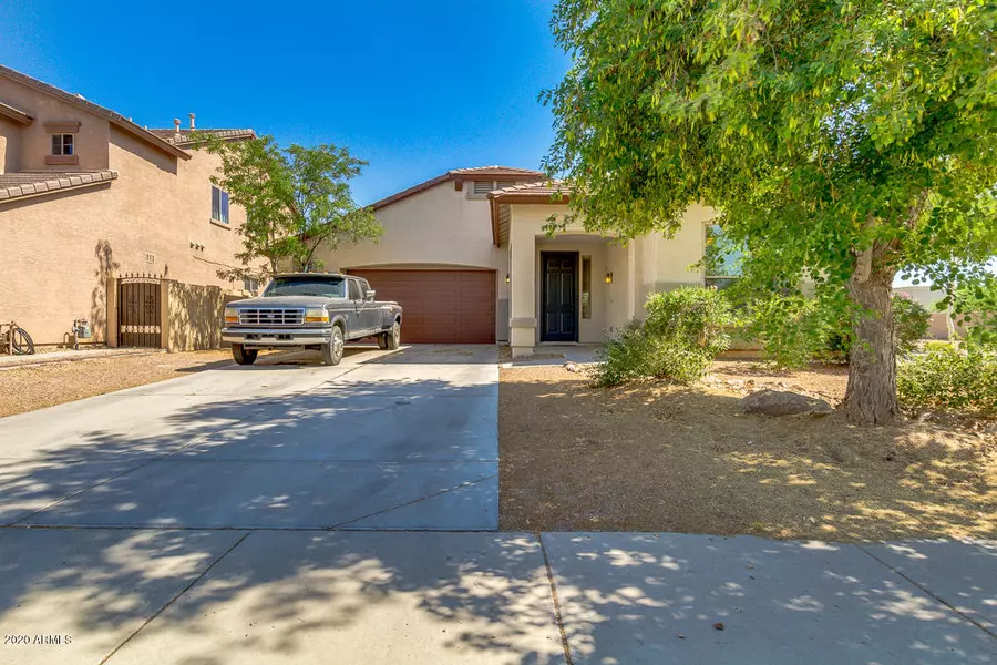 483 E HARVEST Road, San Tan Valley, AZ 85140