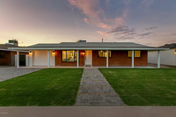 8056 E CLARENDON Avenue, Scottsdale, AZ 85251