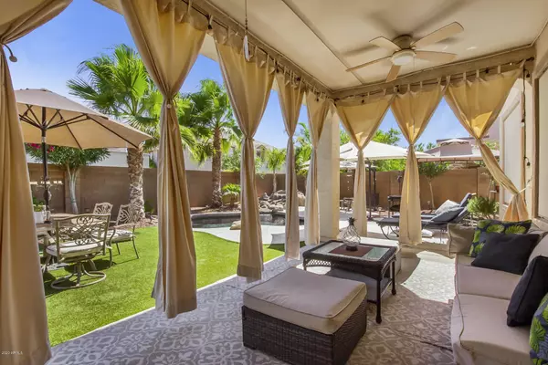 18425 W IVY Lane, Surprise, AZ 85388