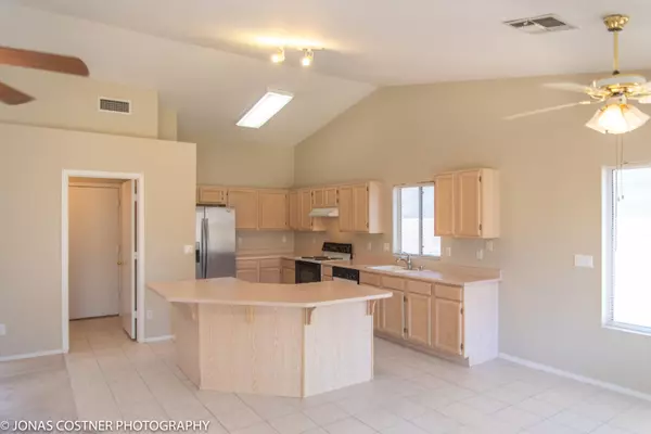 Peoria, AZ 85382,8623 W ATHENS Street