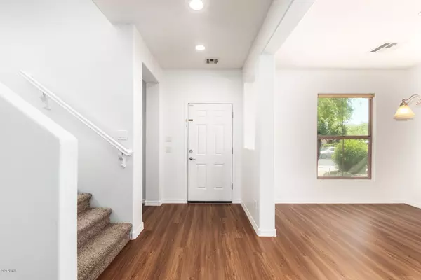 Glendale, AZ 85303,7194 N 73RD Drive