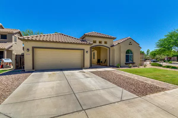 Queen Creek, AZ 85142,21405 E ROUNDUP Way