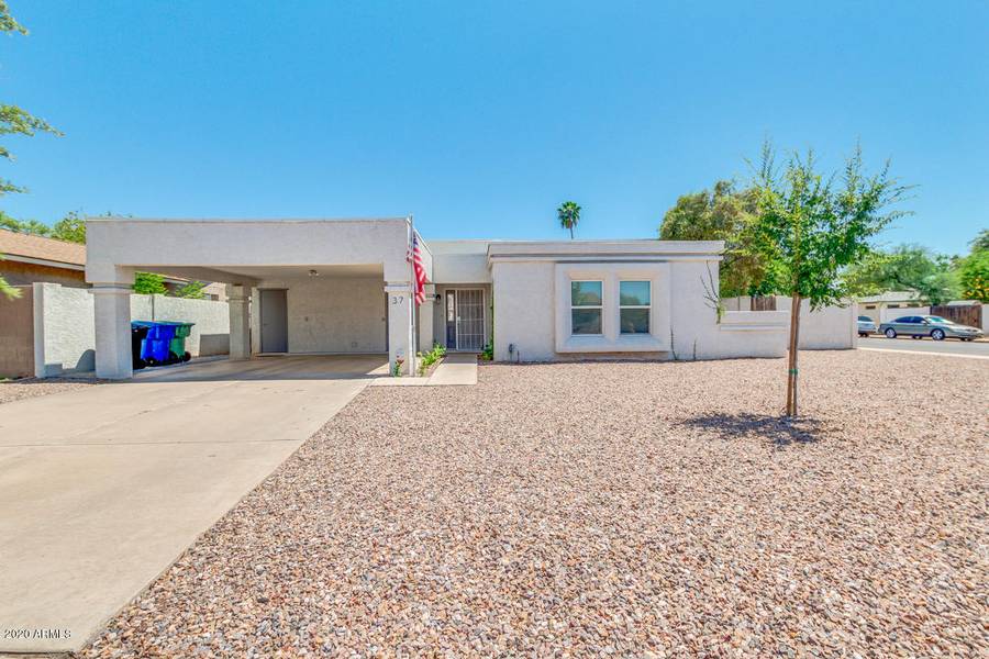 37 W HUNTER Circle, Mesa, AZ 85201