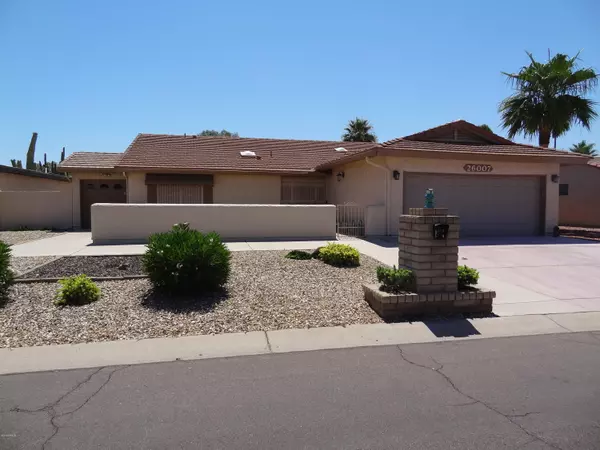 26007 S GLENBURN Drive, Sun Lakes, AZ 85248