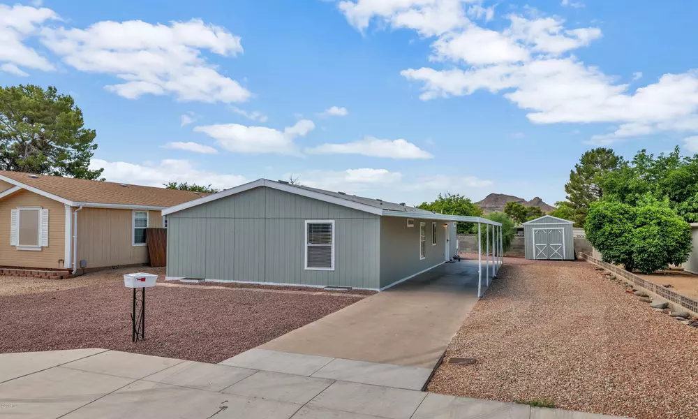 1521 E GROVERS Avenue, Phoenix, AZ 85022