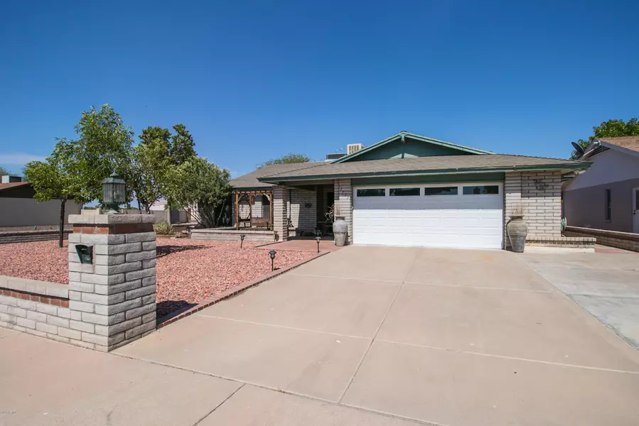 7737 N 107TH Drive, Glendale, AZ 85307