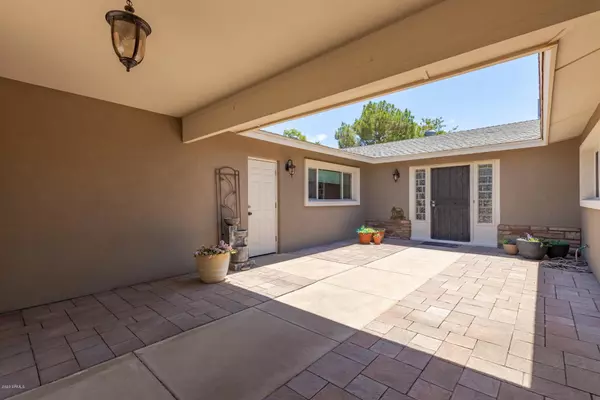 Phoenix, AZ 85053,3201 W GELDING Drive