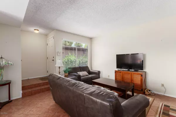 Tempe, AZ 85281,928 S CASITAS Drive #B