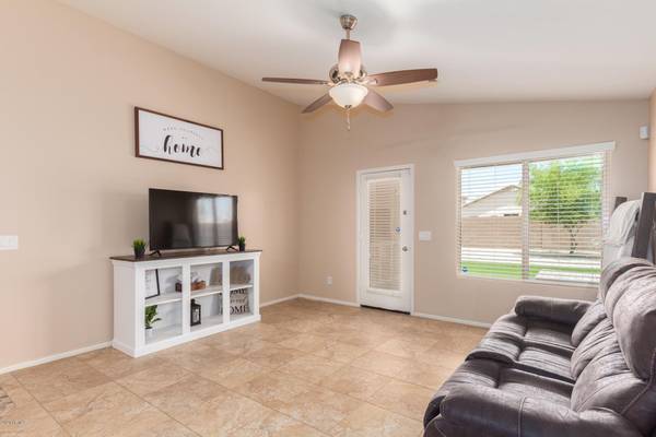 Maricopa, AZ 85138,40398 W SANDERS Way