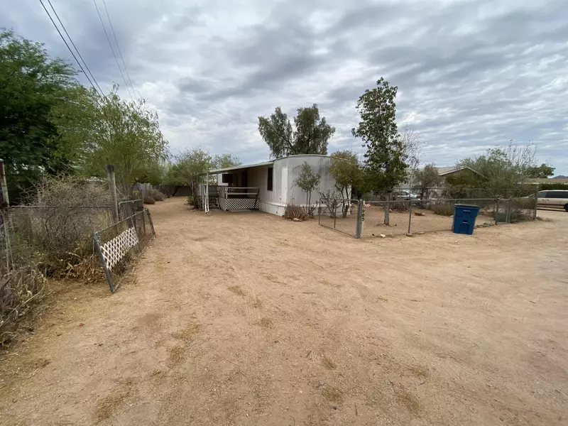 1905 W SHIPROCK Street, Apache Junction, AZ 85120